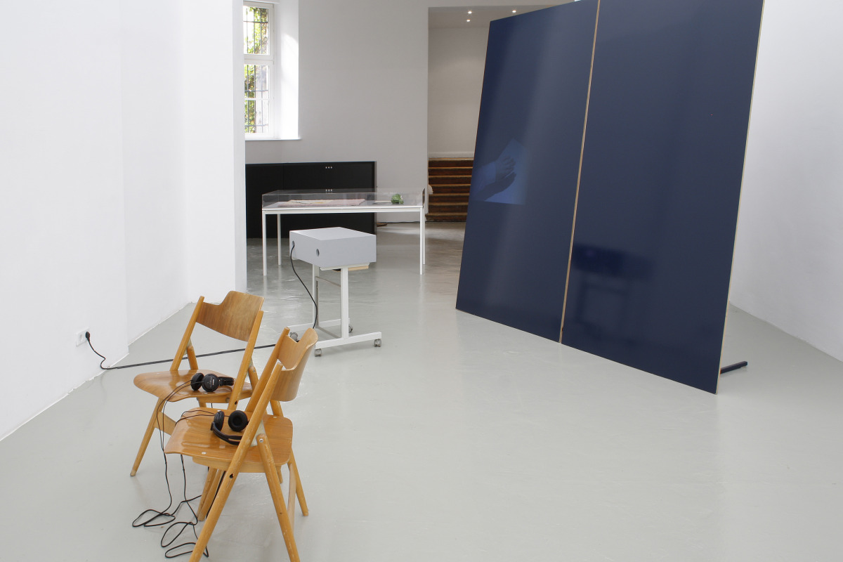 Ruth Buchanan Ostensibility 2010 coated MDF, powder-coated steel legs 240 cm x 360 cm x 80 cm 