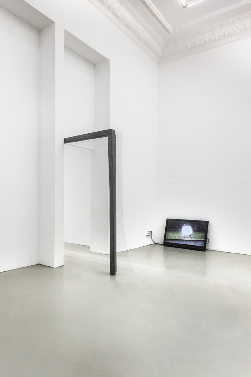 Exhibition View Gonçalo Sena MOVEMENTS TOWARDS INERTIA 2014
