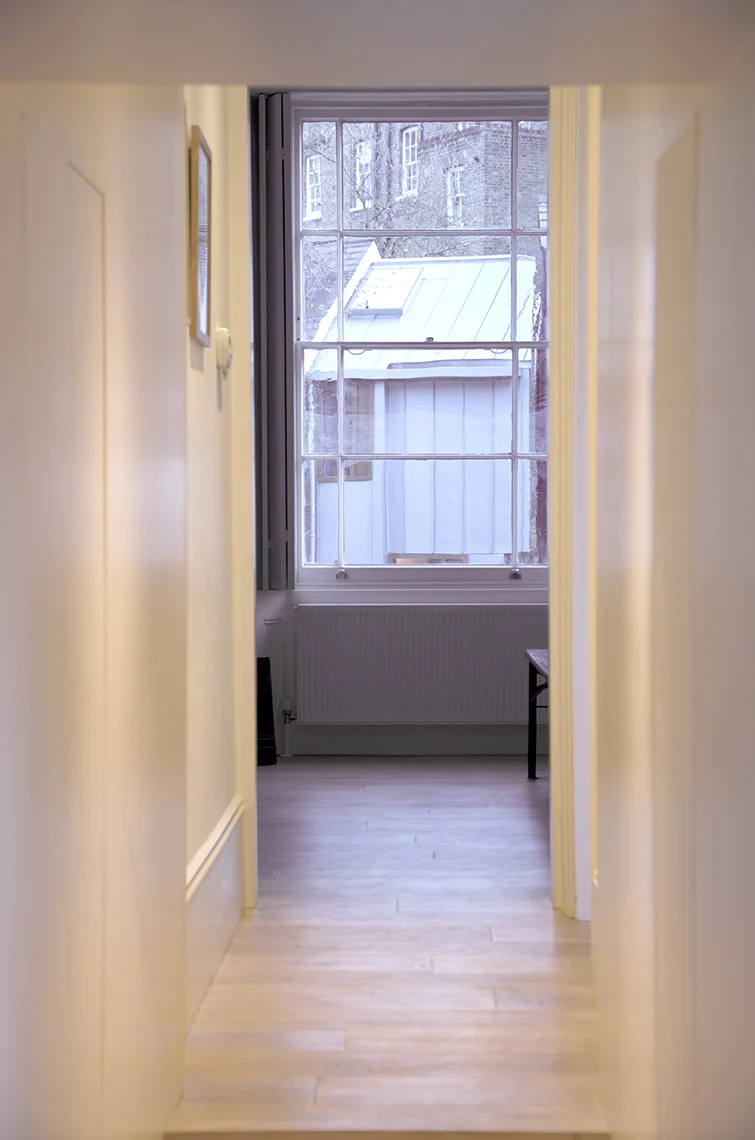 36GC Living 9140*.jpg