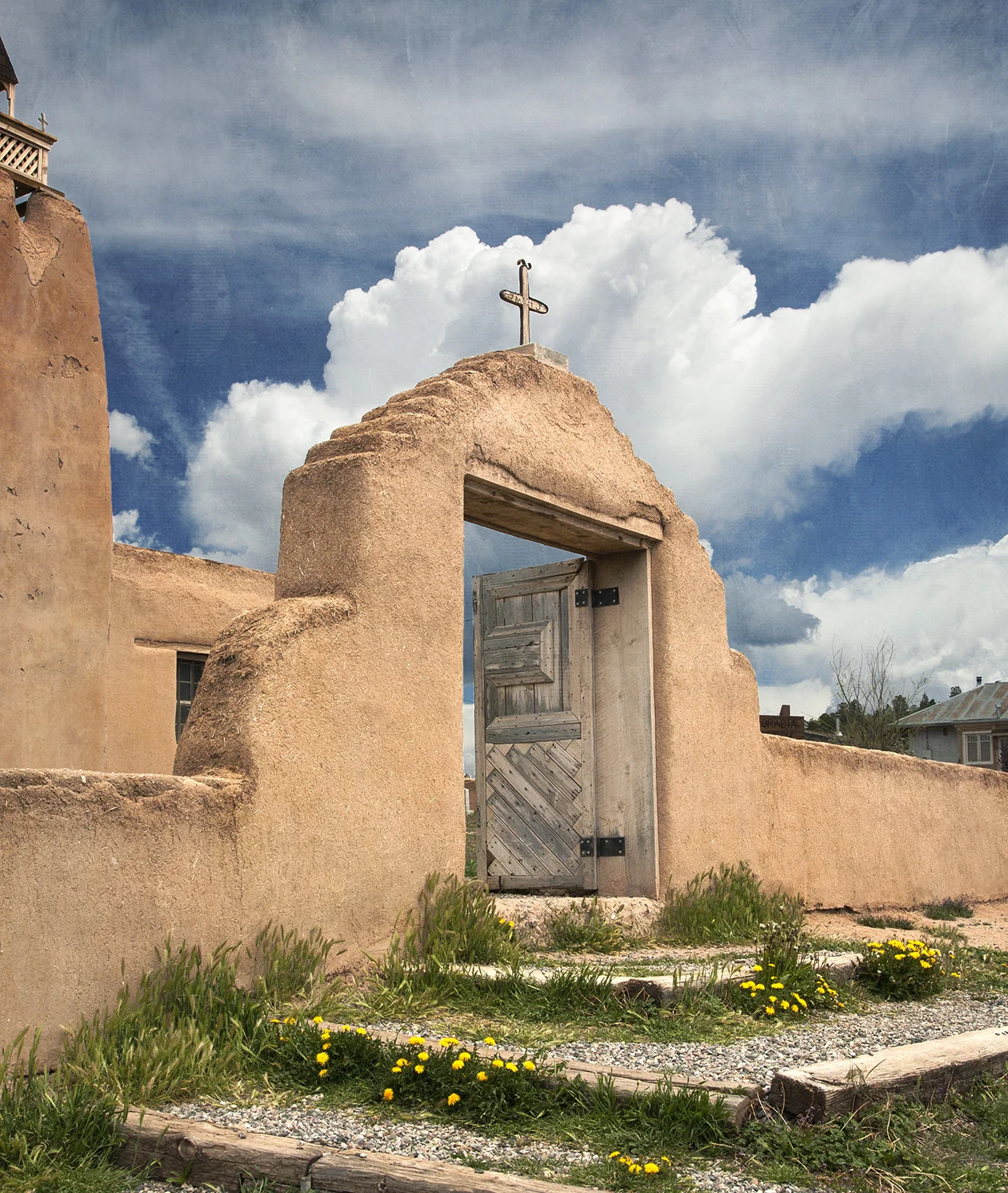 Church of Santo Tomas Del Rio de Las Trampas.jpg