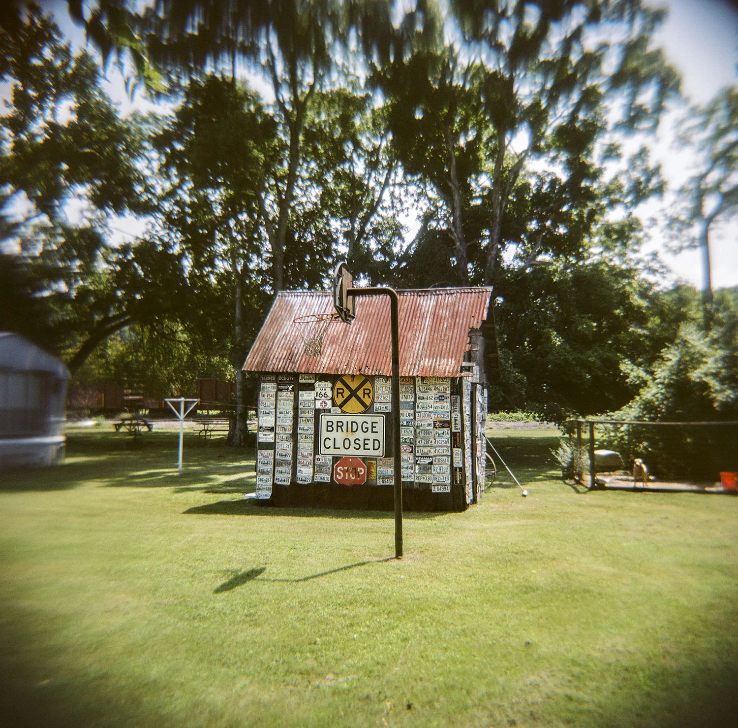 Sign Shed, Tn 166, Giles County