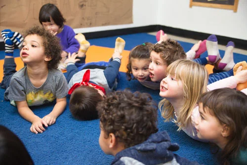 children_school_group_boats.jpg