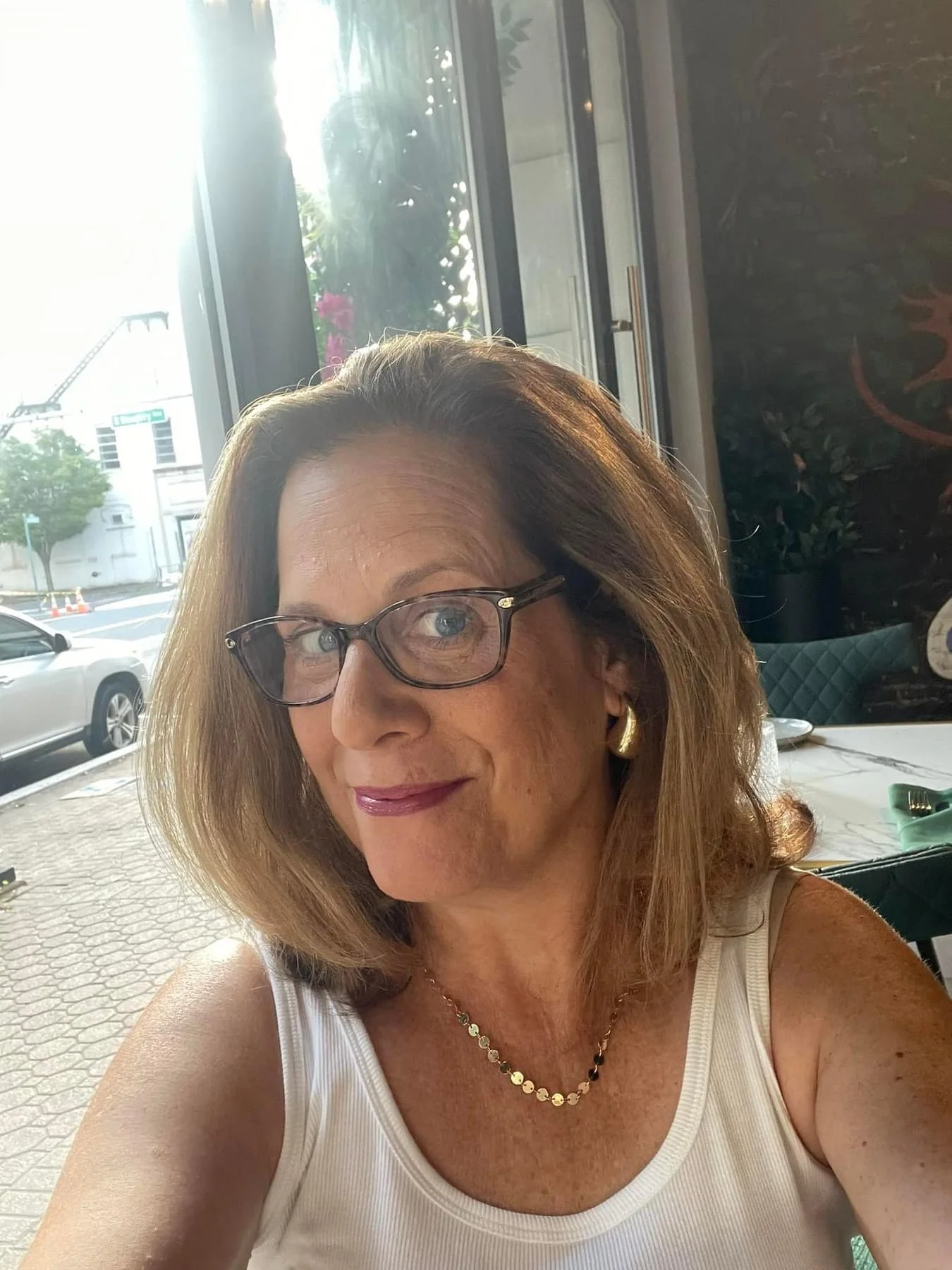 Elementary teacher Amy head and shoulders testimonial picture