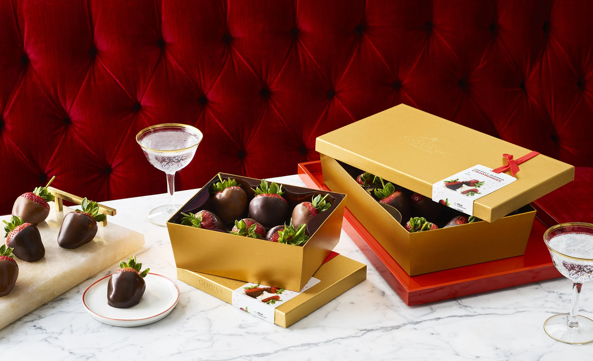 7_Vday_dipped_berries_Horizontal_731.jpg