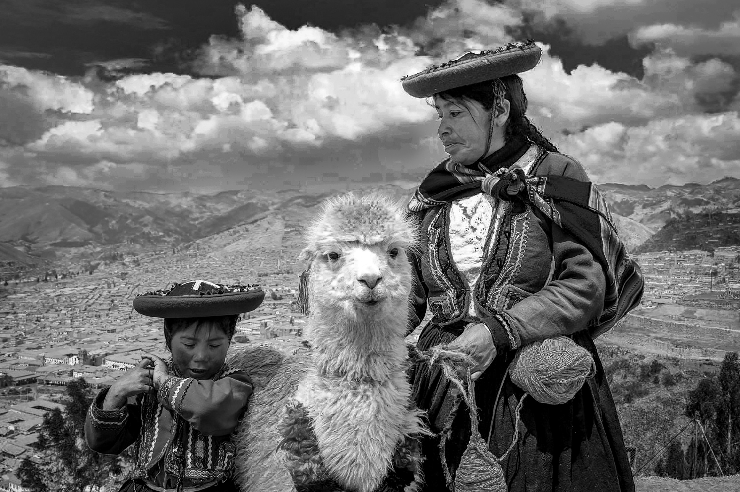 Mother and child near Cusco
