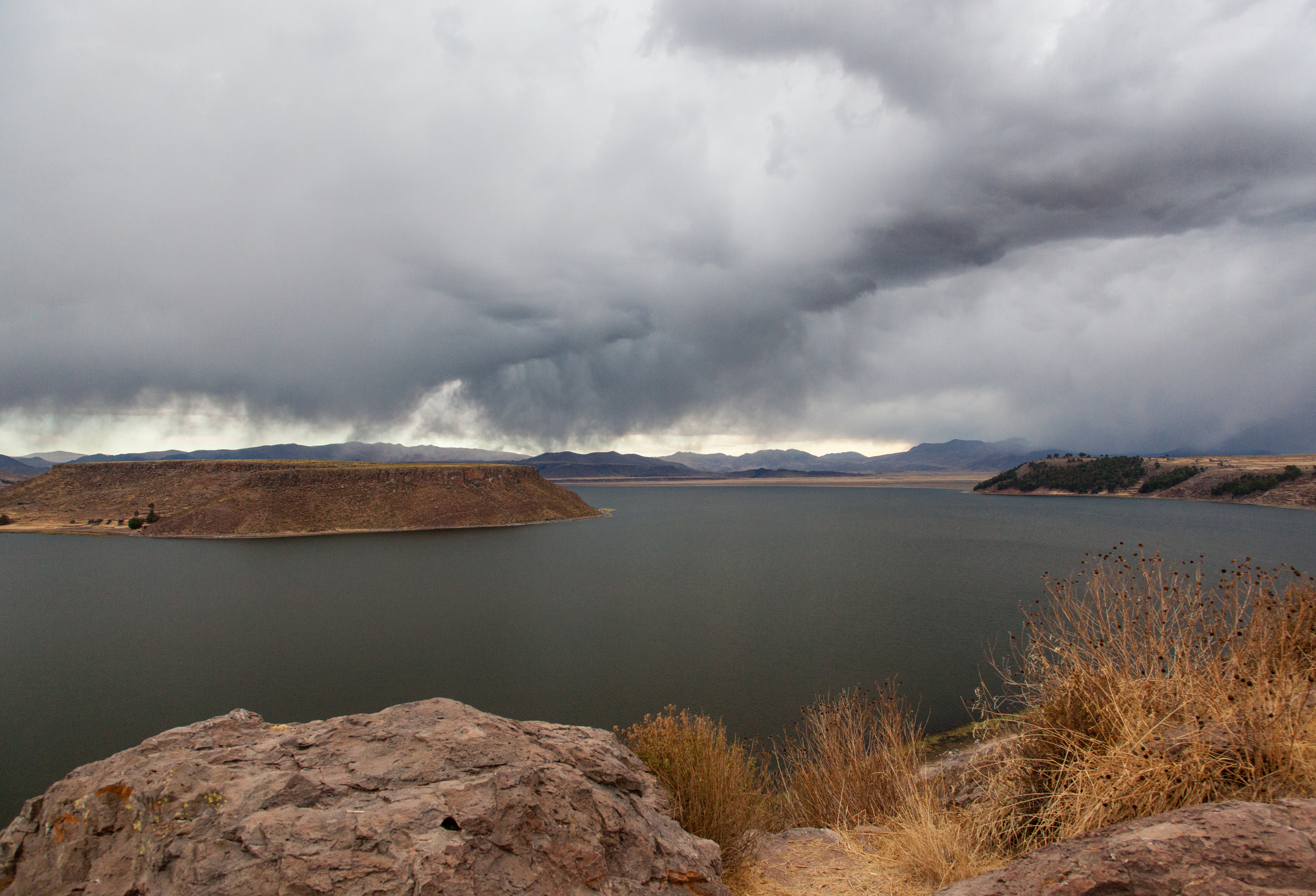 Lago Umayo, with Isla Umayo in the background