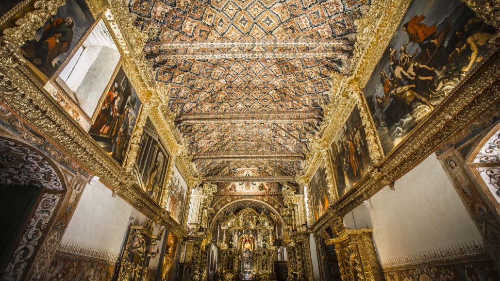 Baroque interior of the Iglesia de San Pedro. From Ruta Barroca Andina