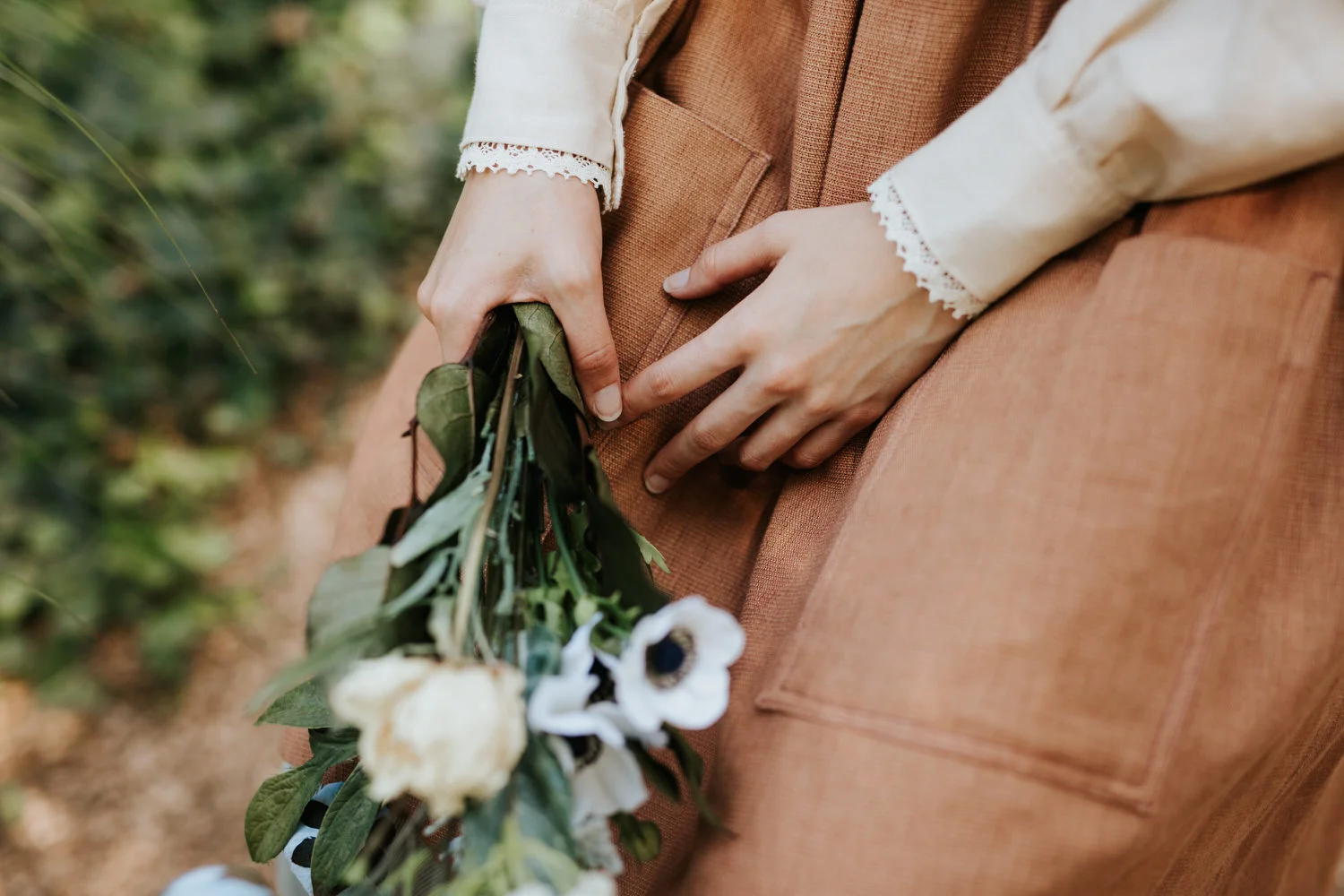 Vintage jumper and flower bouquet