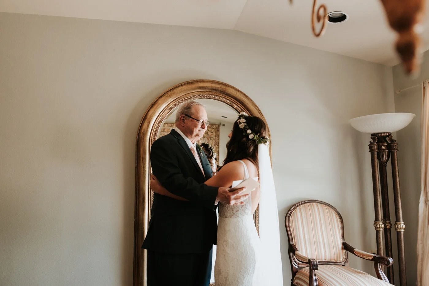 Bride before wedding at Thurman's mansion