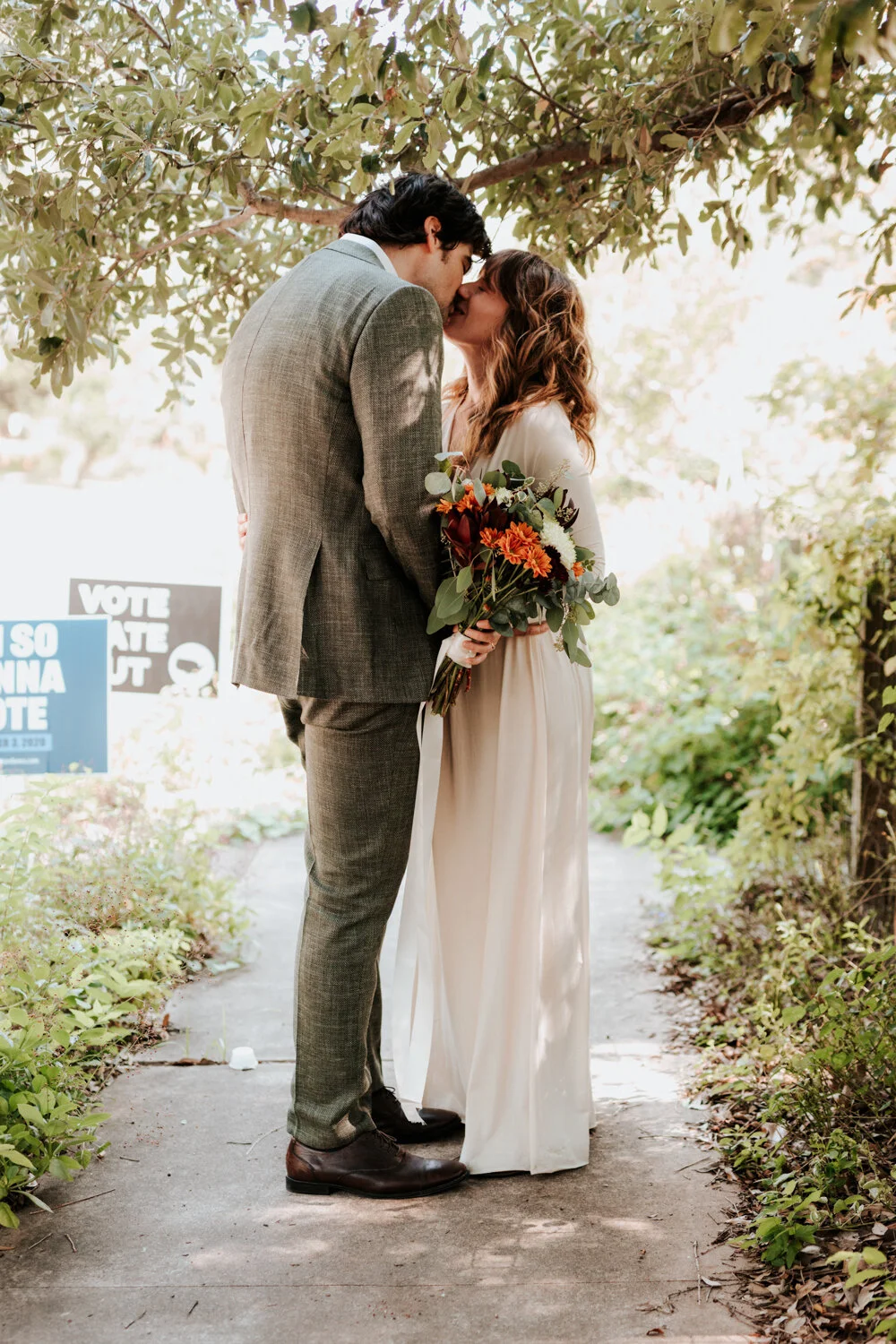 Austin wedding at home - Diana Ascarrunz Photography-89.jpg