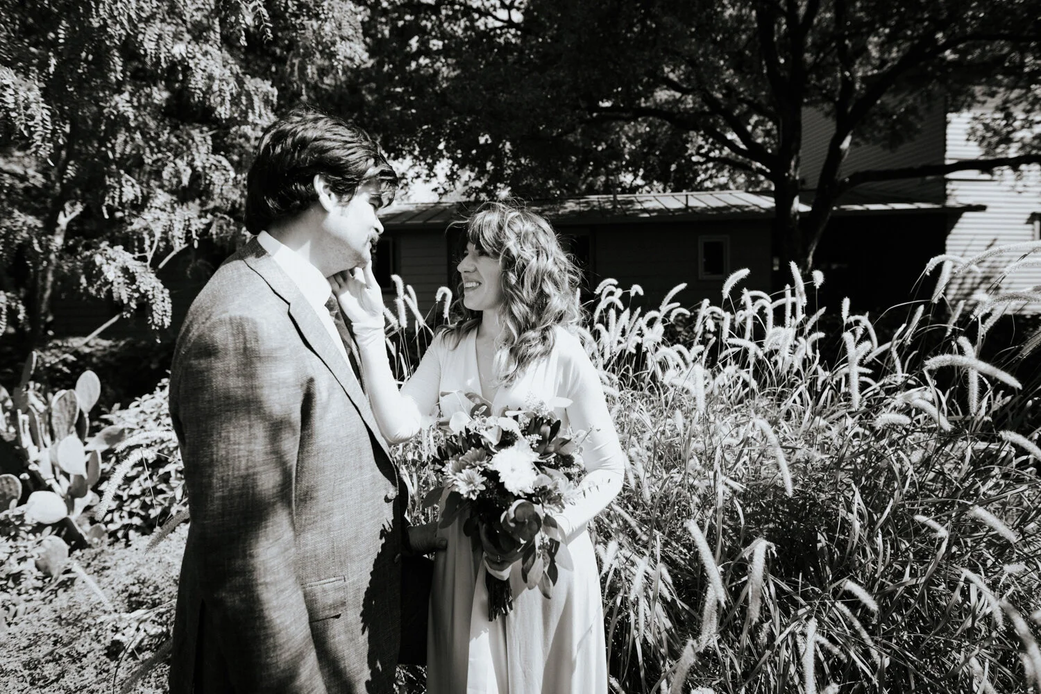Austin wedding at home - Diana Ascarrunz Photography-100.jpg