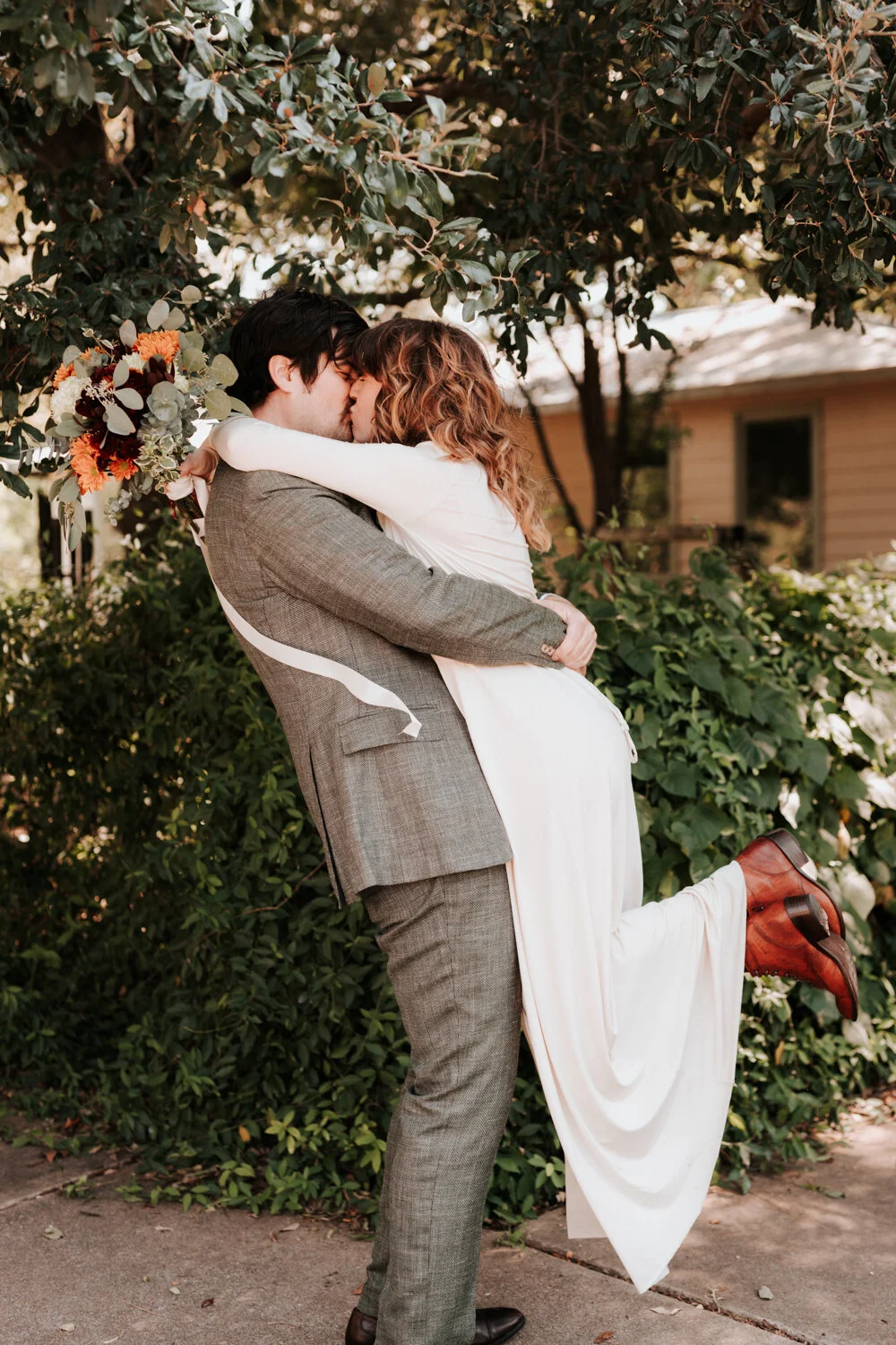 Austin wedding at home - Diana Ascarrunz Photography-109.jpg
