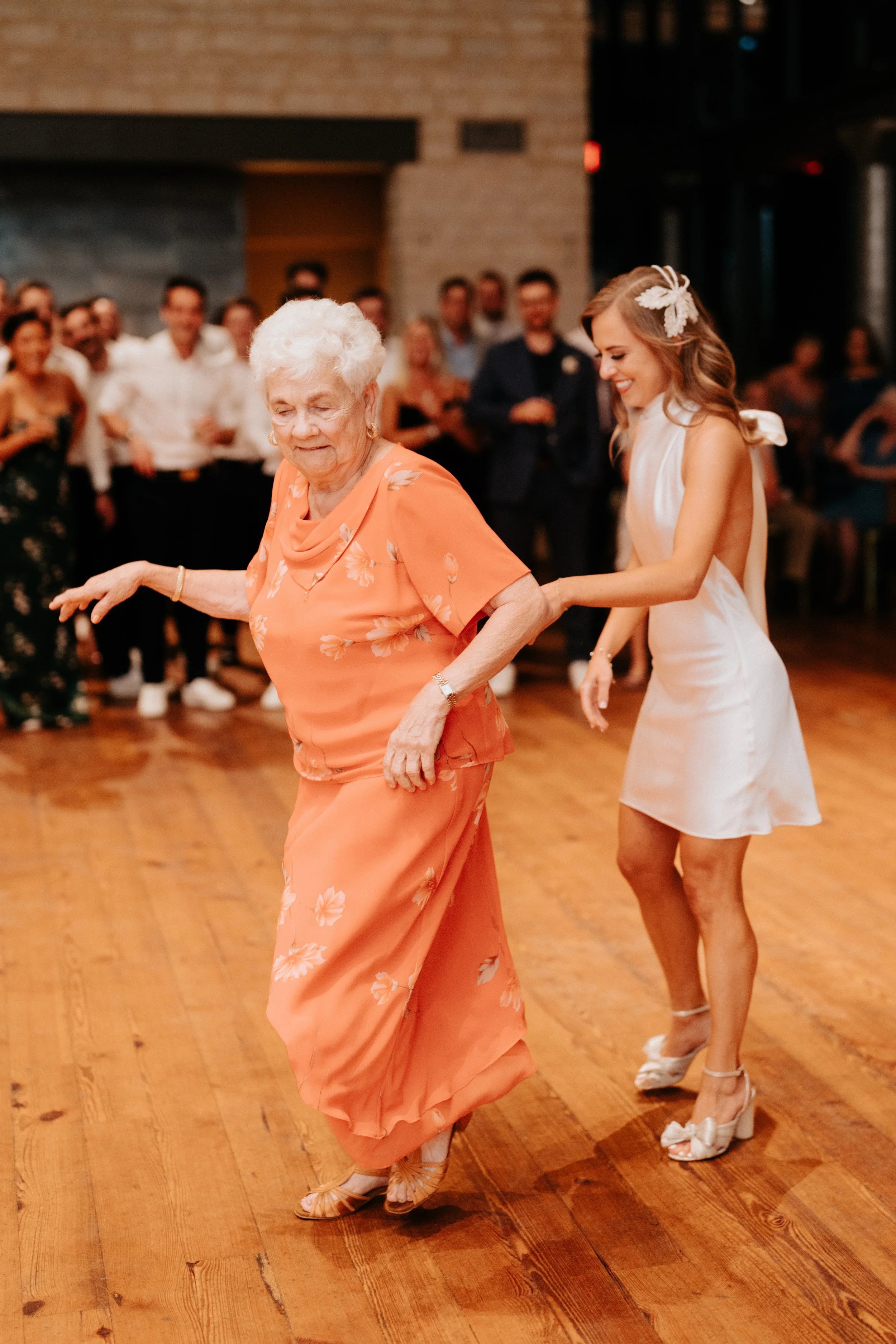 Lauren + Nate - Sneak Peeks-44.jpg
