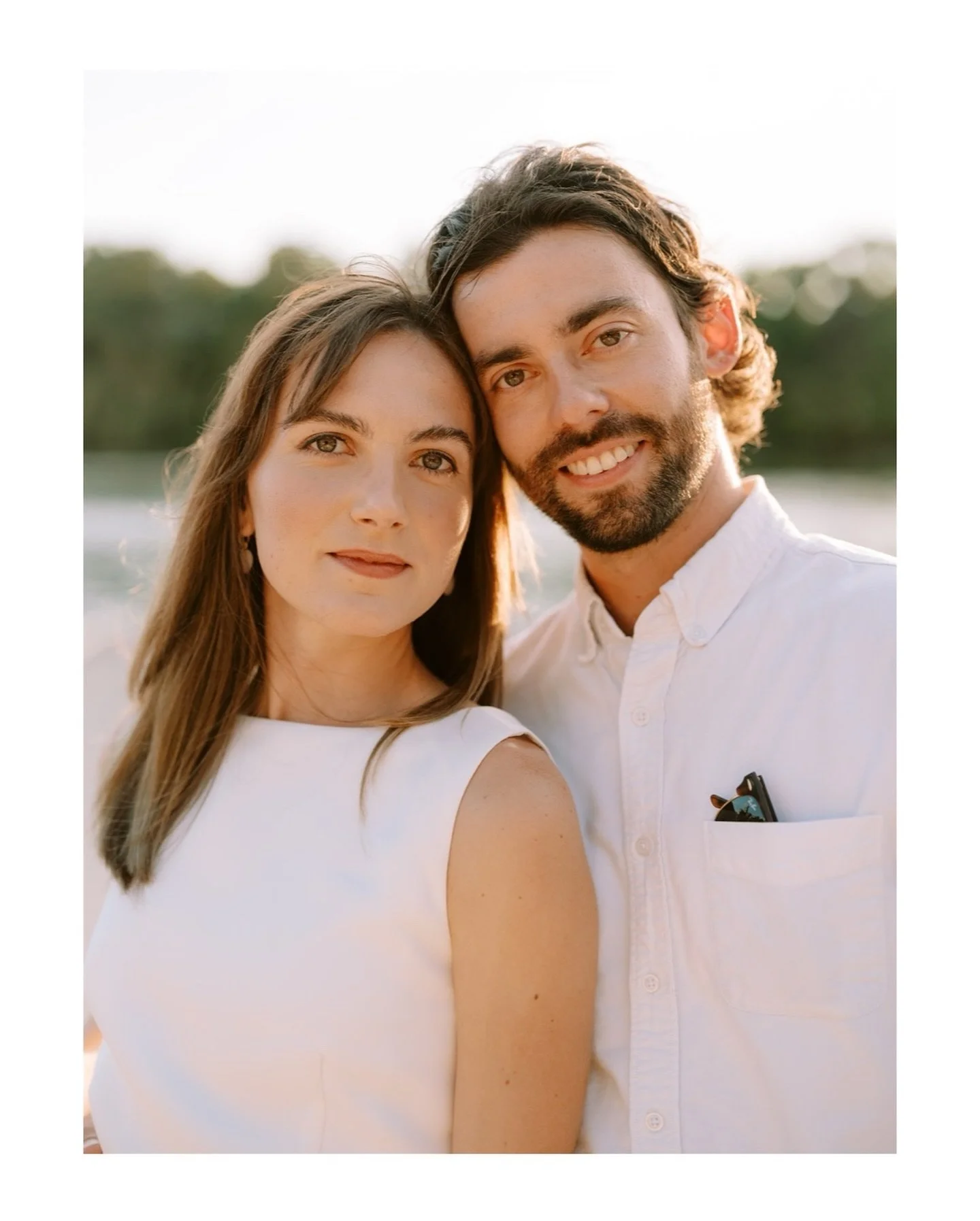 🤍Maddie + John on Ladybird Lake 

We hit the lotto with this quintessential Austin sunset. Shout to the boat crew that toted me and all my cameras around the lake. 🙋🏽&zwj;♀️ How many cameras is too many cameras? 

#gfx100ii #contaxt2 #austinweddin