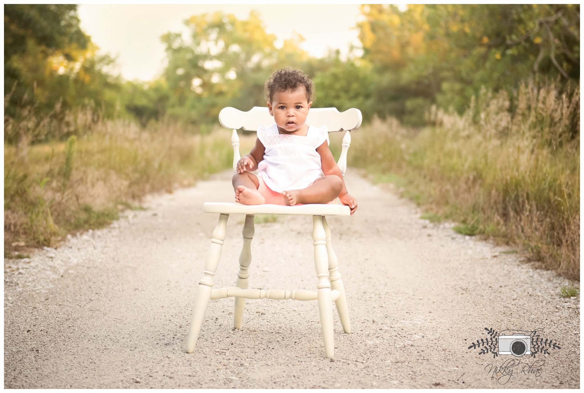 Oh my goodness, you are a stunning little girl! Your Daddy is going to be in big trouble when the boys start showing up!