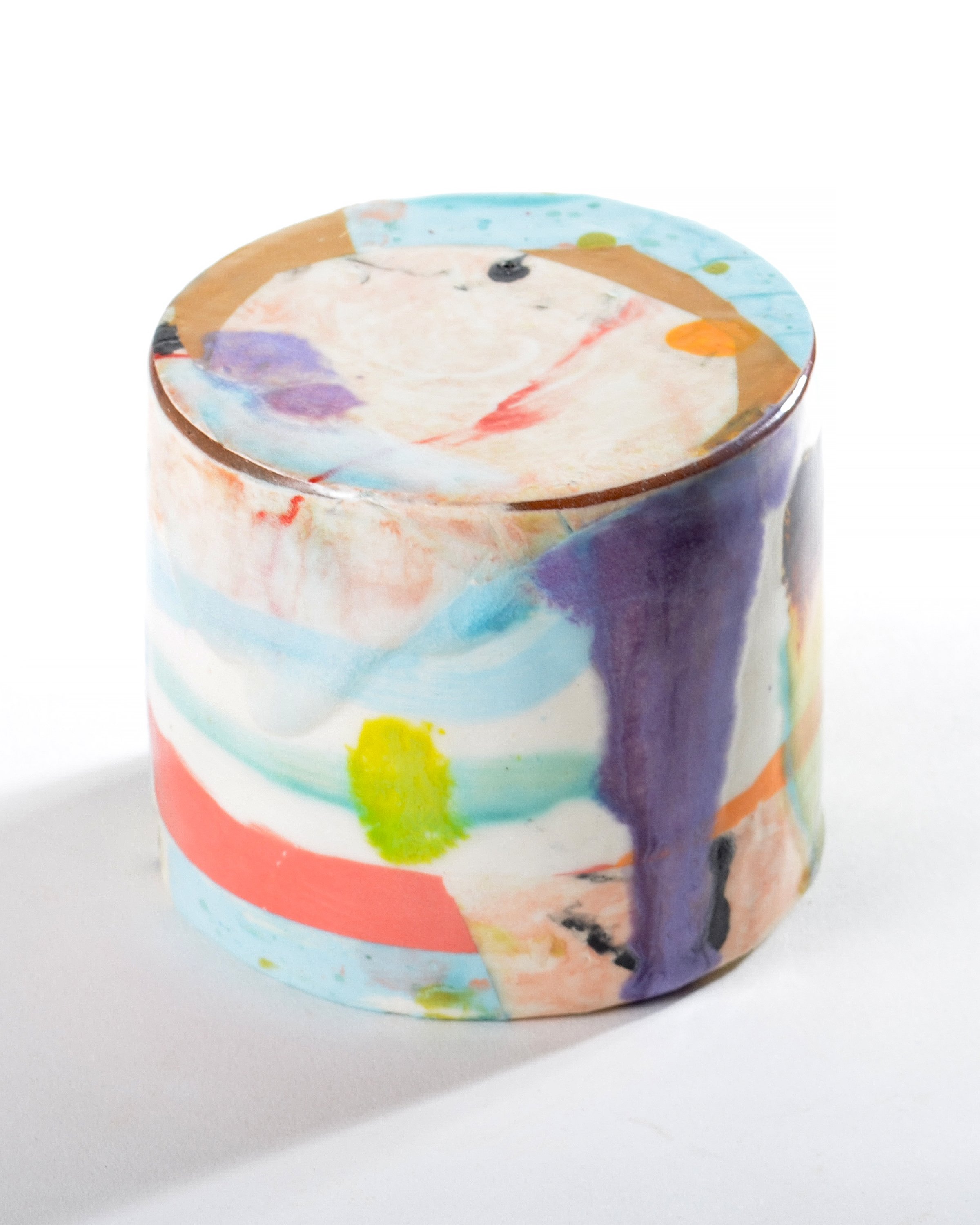 Enclosed Cylinder 26.09_3.5"hx3.75"wx3.75"d_03.jpg