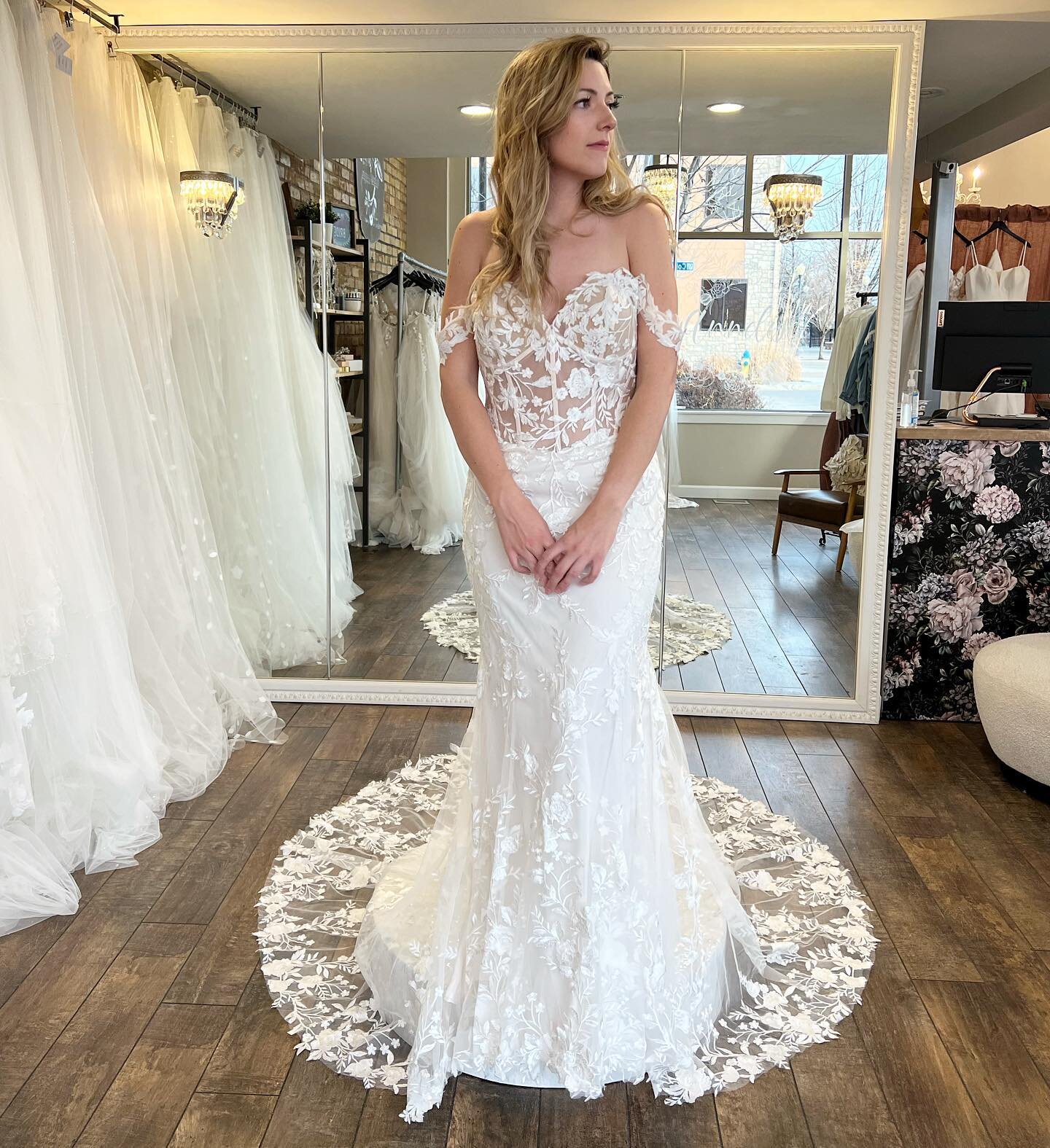 Catching up on some of the new dresses in the store&hellip; what do you think of this @allurebridals gown?

2023 brides, you should be shopping! Saturdays are booked through February so don&rsquo;t wait!