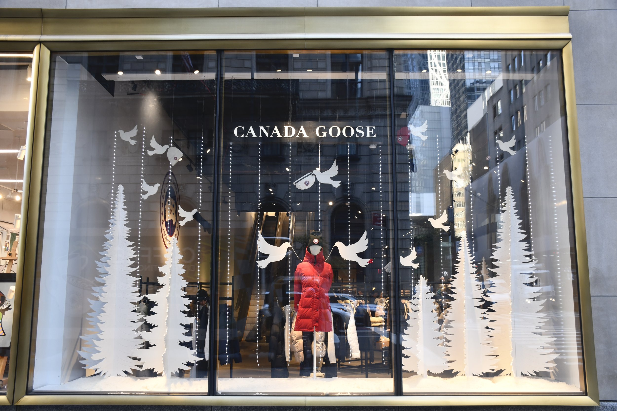 808763_Canada Goose 5TH Avenue New York Holiday 238625.jpg