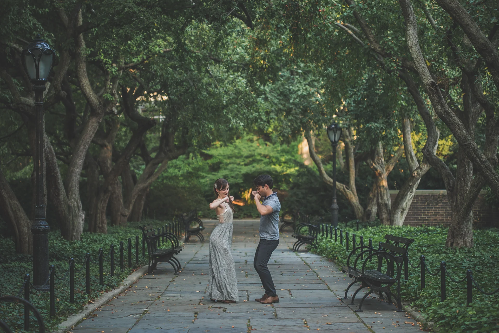 nyc - central park - engagement session - dancing