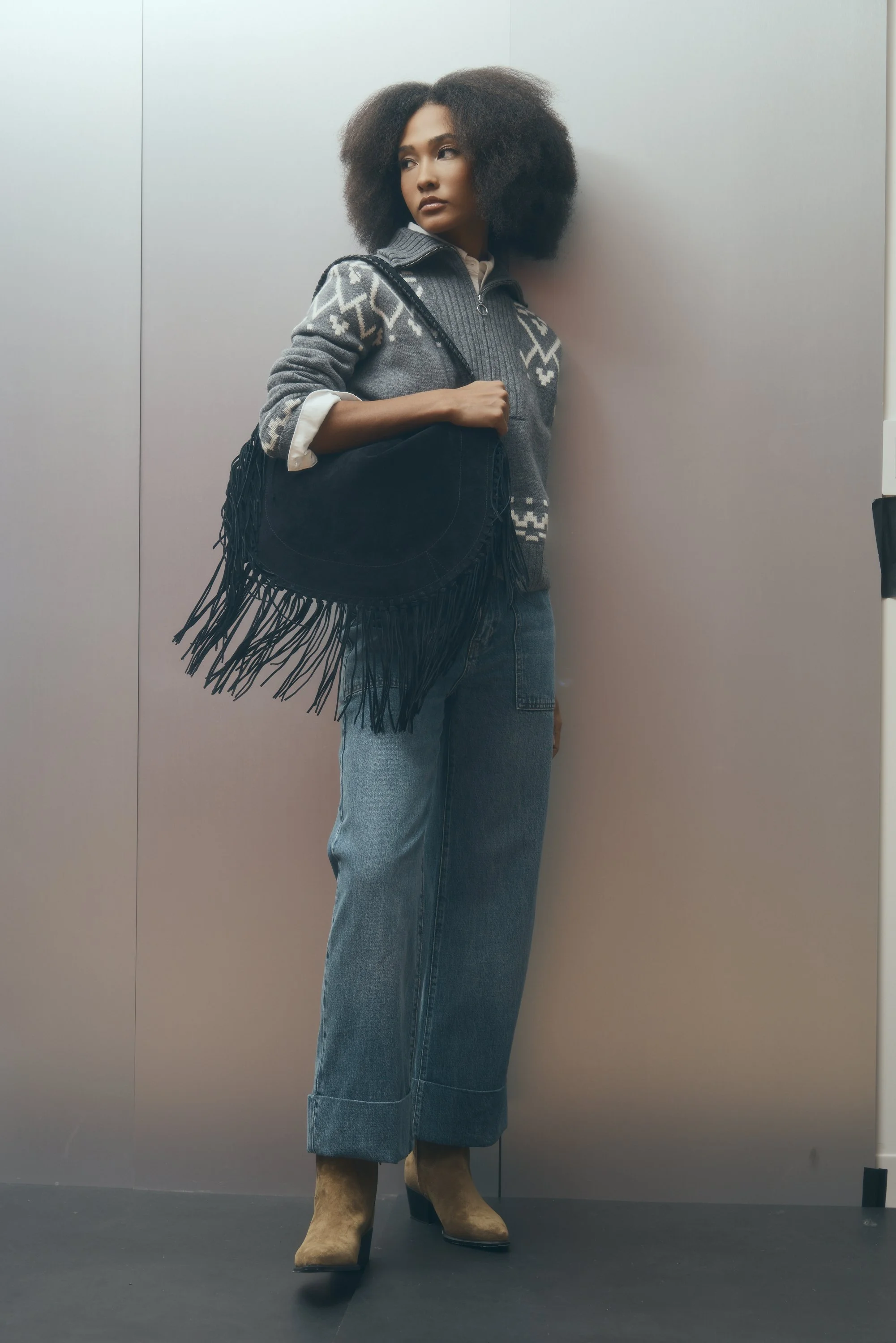 2025-12-09 G-967593 On Holiday Sea and Ski ShopW0610.jpg