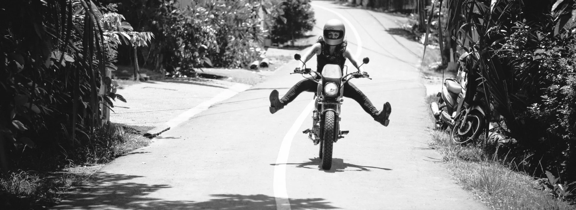themotoquest-outofbali-ontheroad.jpg