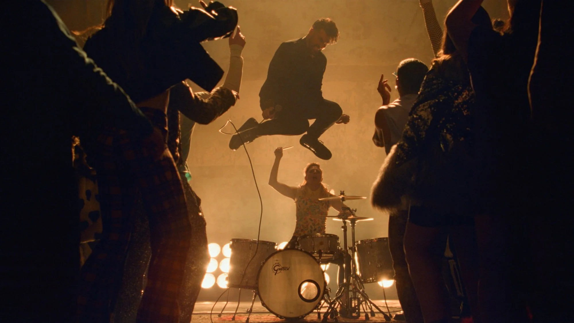 Neon Trees | Favorite Daze