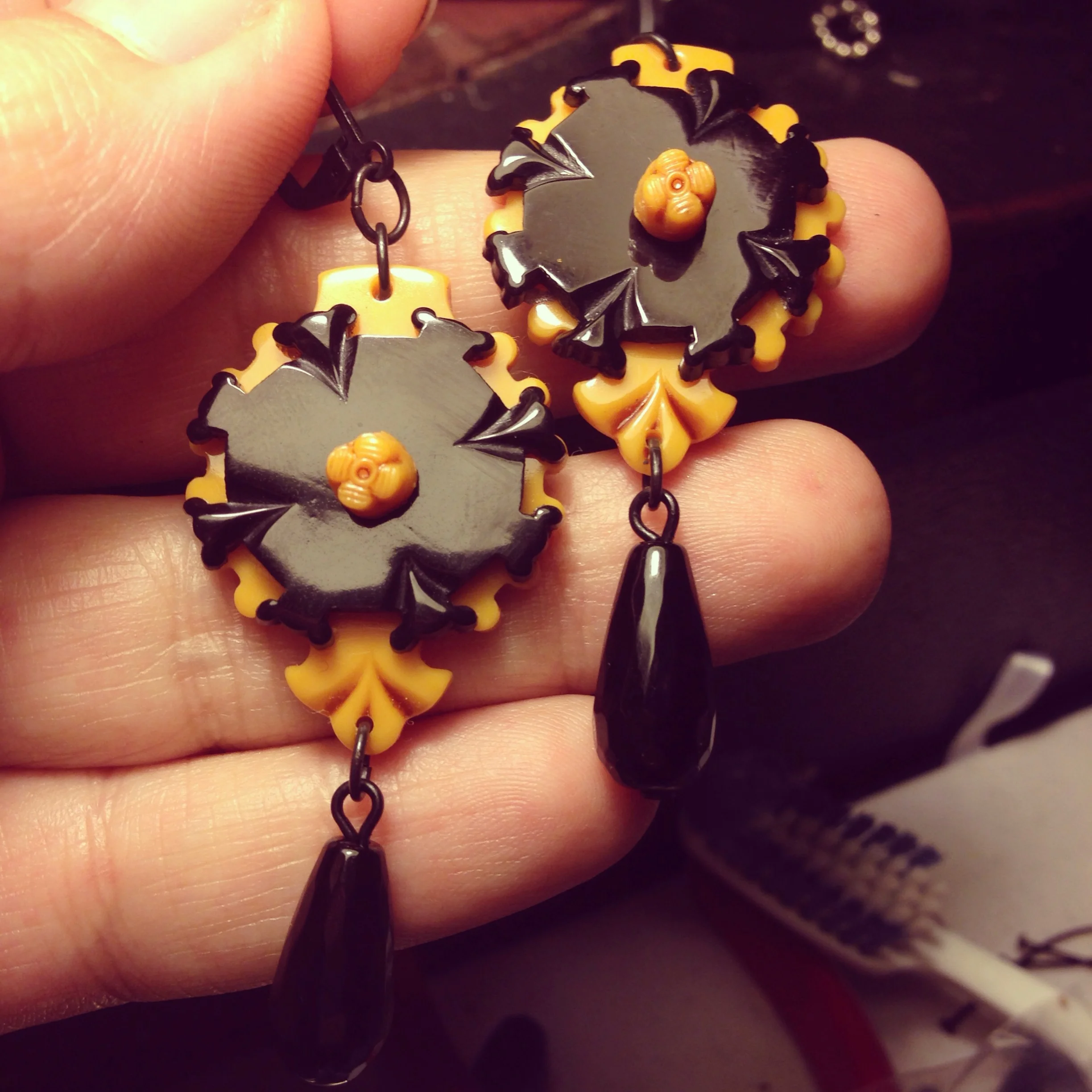 butterscotch and black victorian earrings! With an onyx drop! 