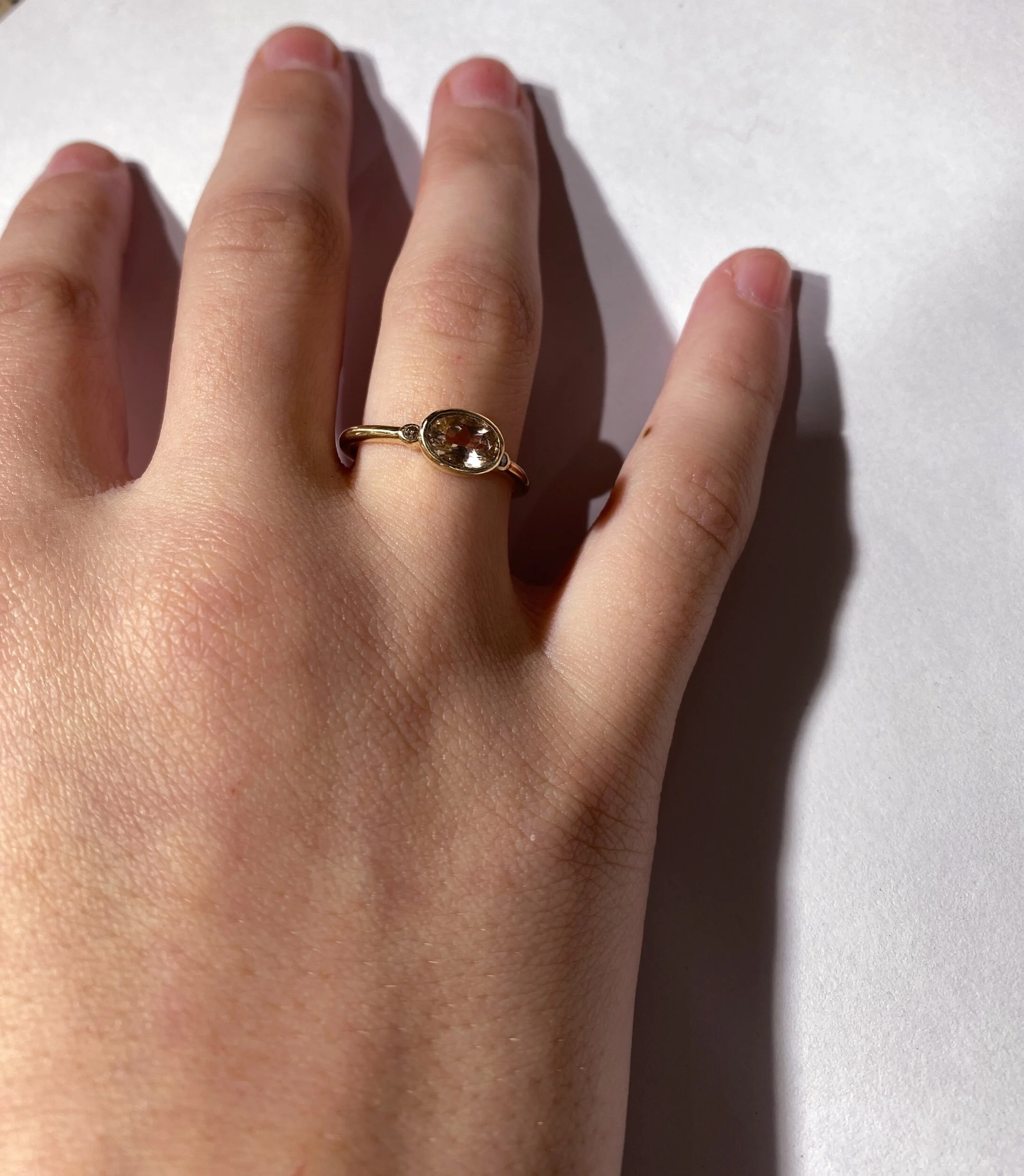 1FE1B928-0F4C-42BA-B698-DA2989D73F19