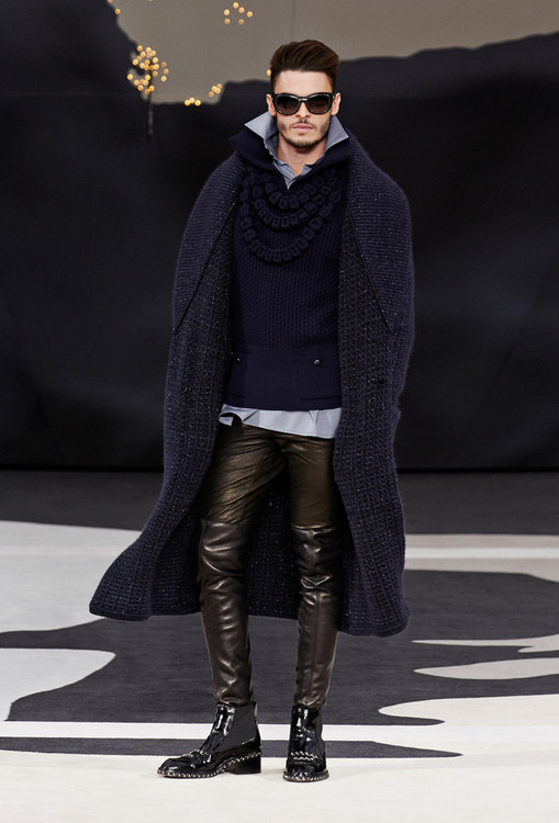 Fall-Winter 2013/14 collection. Courtesy of CHANEL.