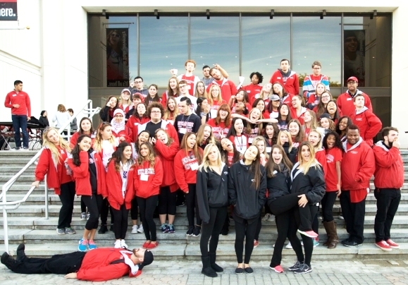 TAYLOR wILLIAMS PICTURED: FRONT ROW, THIRD FROM RIGHT SIDE