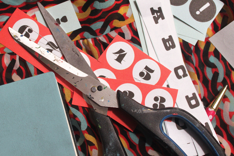 I needed something just as stylish to go in my pockets as the pockets themselves, so of course I turned to my House Industries Labels and Stickers . Love them! Now I can use the plethora of numbers to label my weeks and months out of order :)