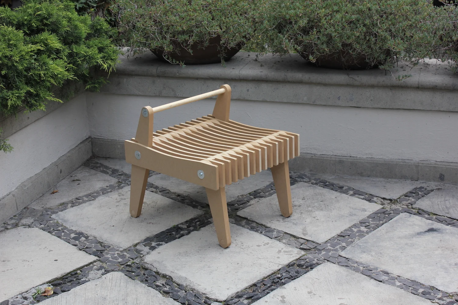 Swiss Army Chair_01.JPG
