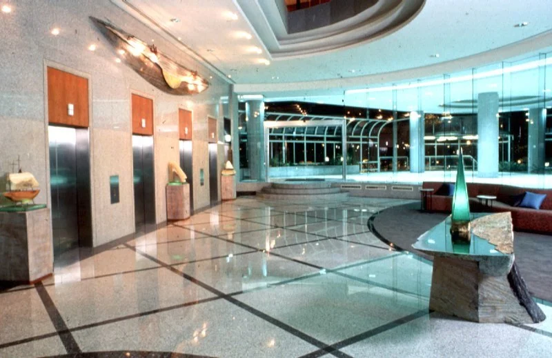 lobby quayside.jpg