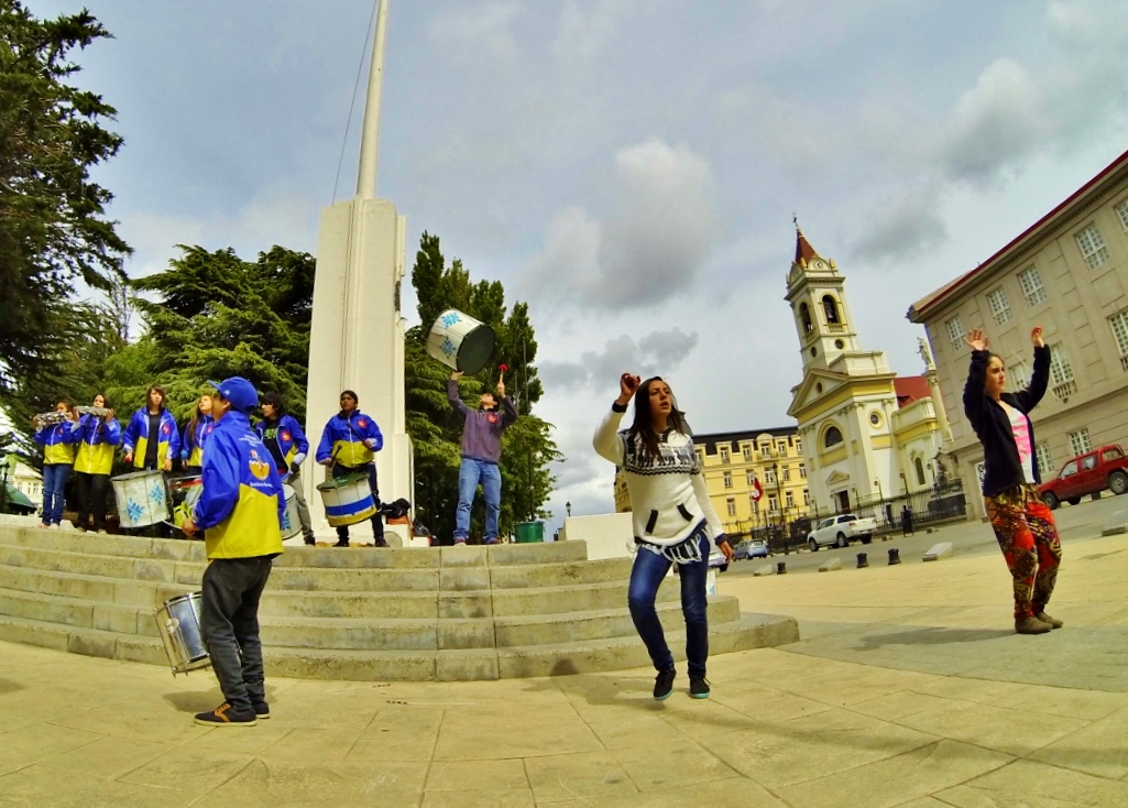  A high-school&nbsp; samba &nbsp;group performed in the square. &nbsp;These groups are a pretty common sight in Punta Arenas 