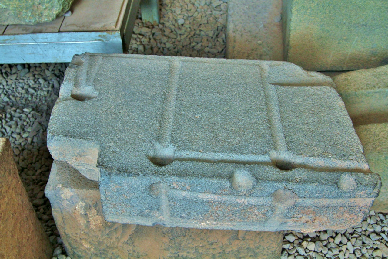 The Qorikancha is one of few places where the inner workings of Incan masonry-sans-mortar is shown to visitors