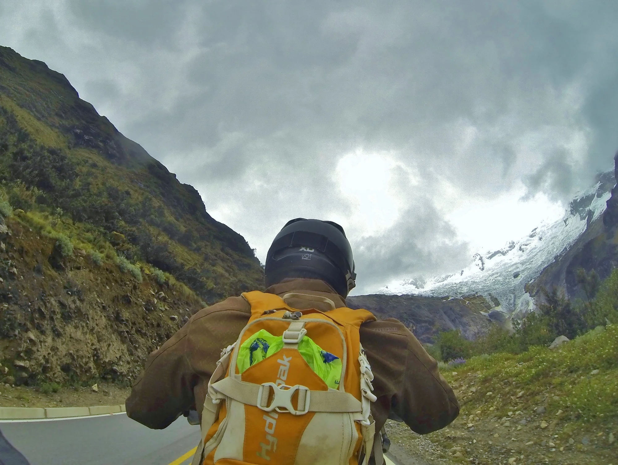 Mount Taulliraju's glacier