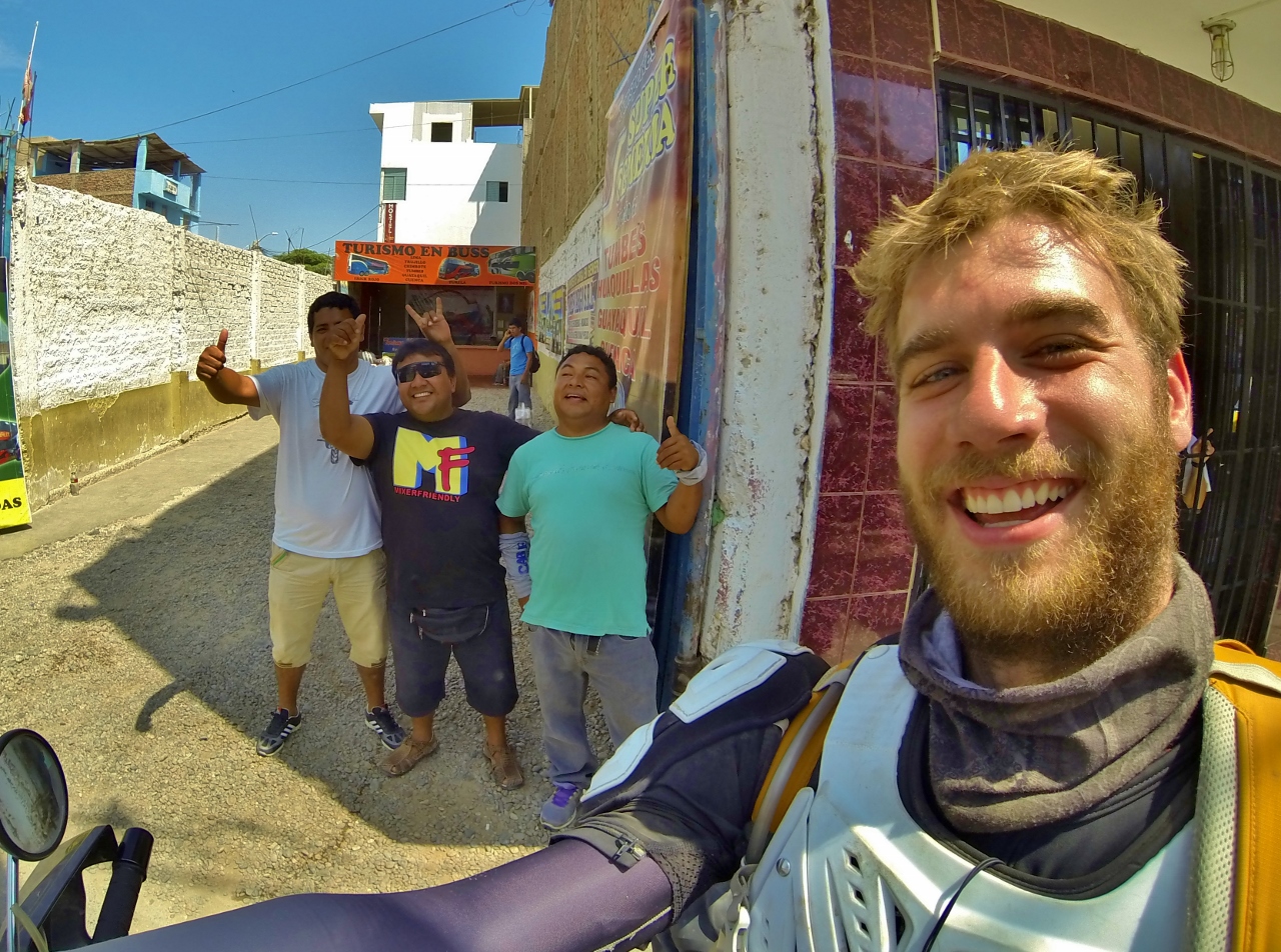Making friends in Piura
