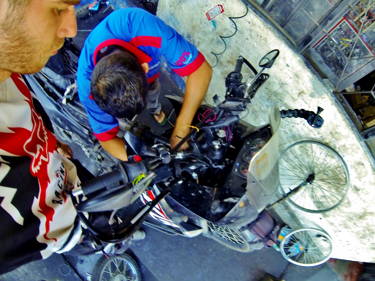 When your bike breaks down in Rosas, Carlos is your man.