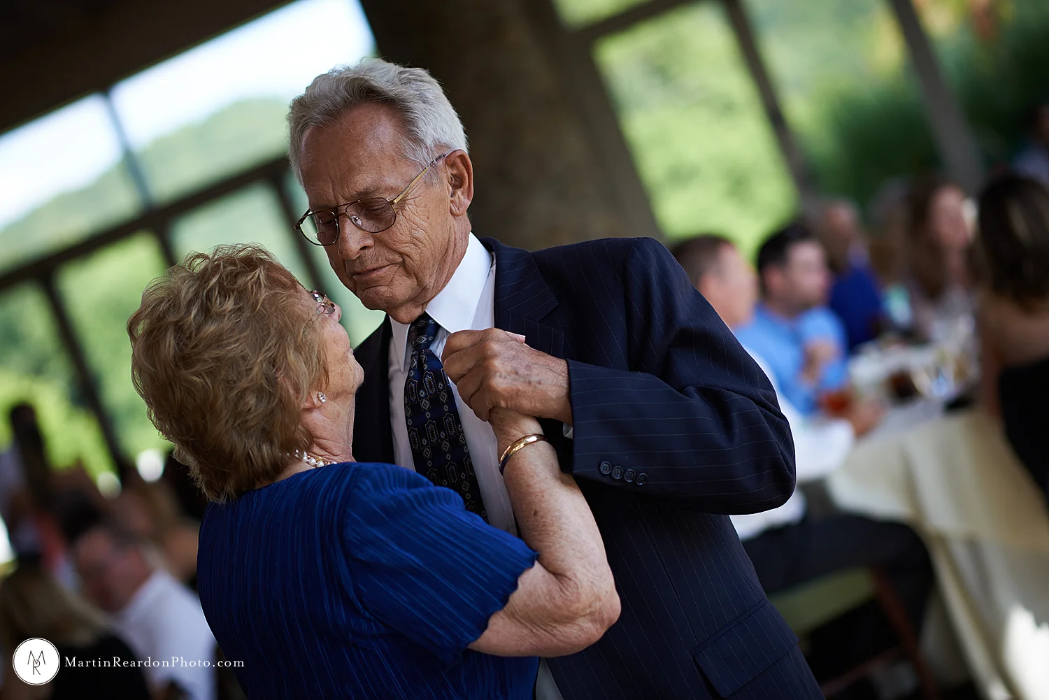 Riverview_Country_Club_PA_Wedding_Photographer_008.jpg