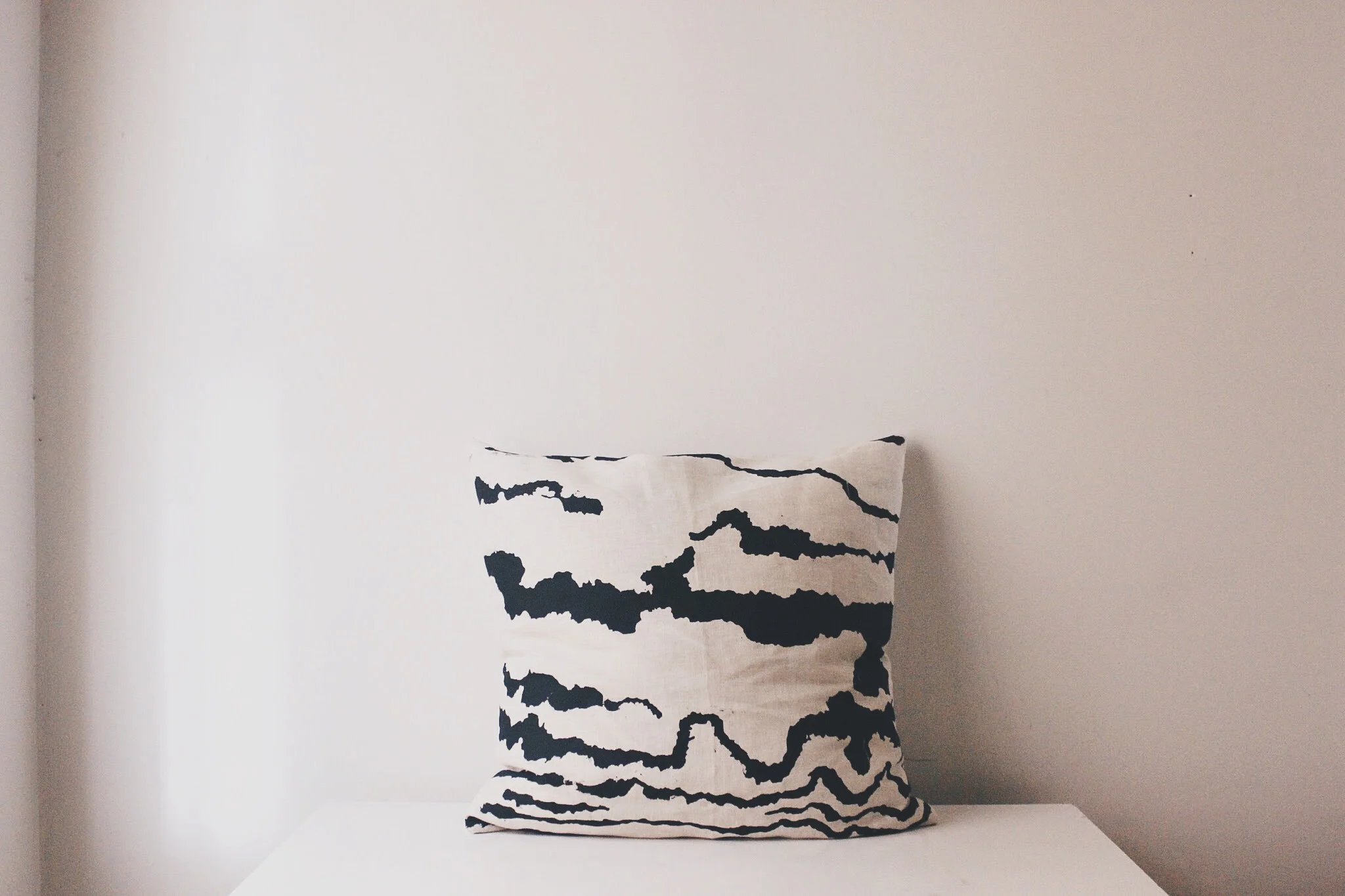 striata pillow the vintage vogue3.JPG