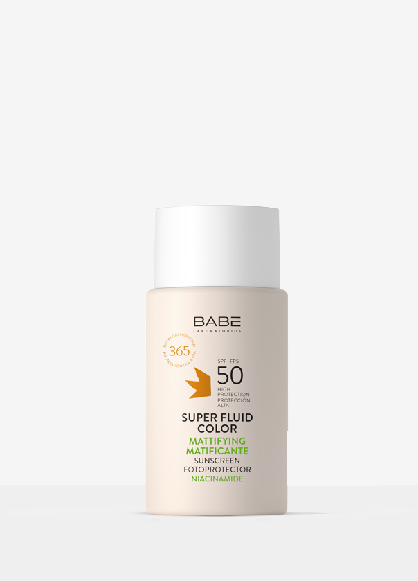 Super Fluid Color Matificante SPF 50