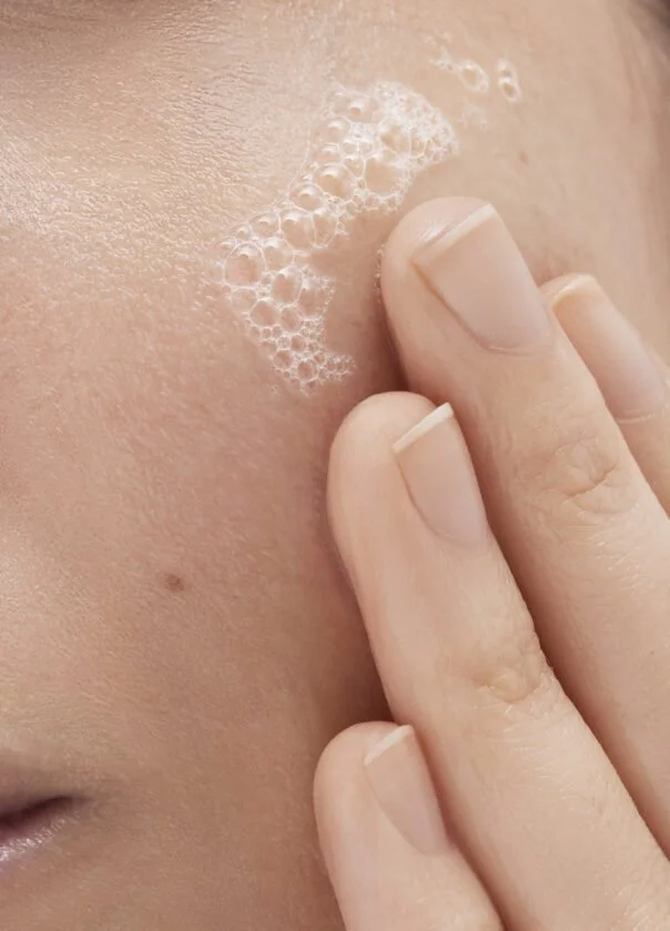 BABE_Esenciales_Gel-Micelar_Face_Ampliado-604x839.jpg