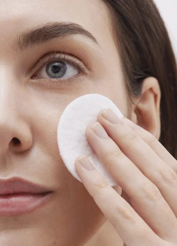 BABE_Esenciales_Agua-Micelar_Face-604x839.jpg