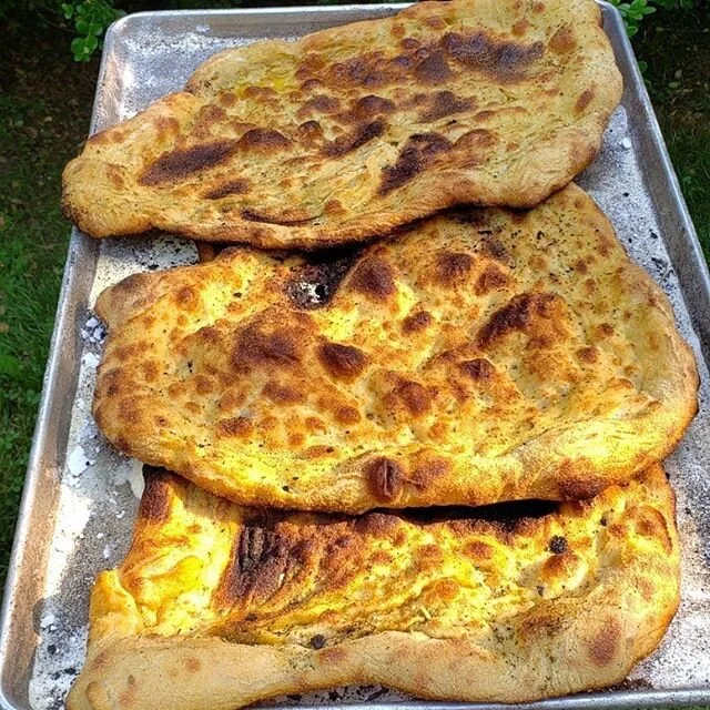 Middle eastern flat bread#woodfiredoven #bread