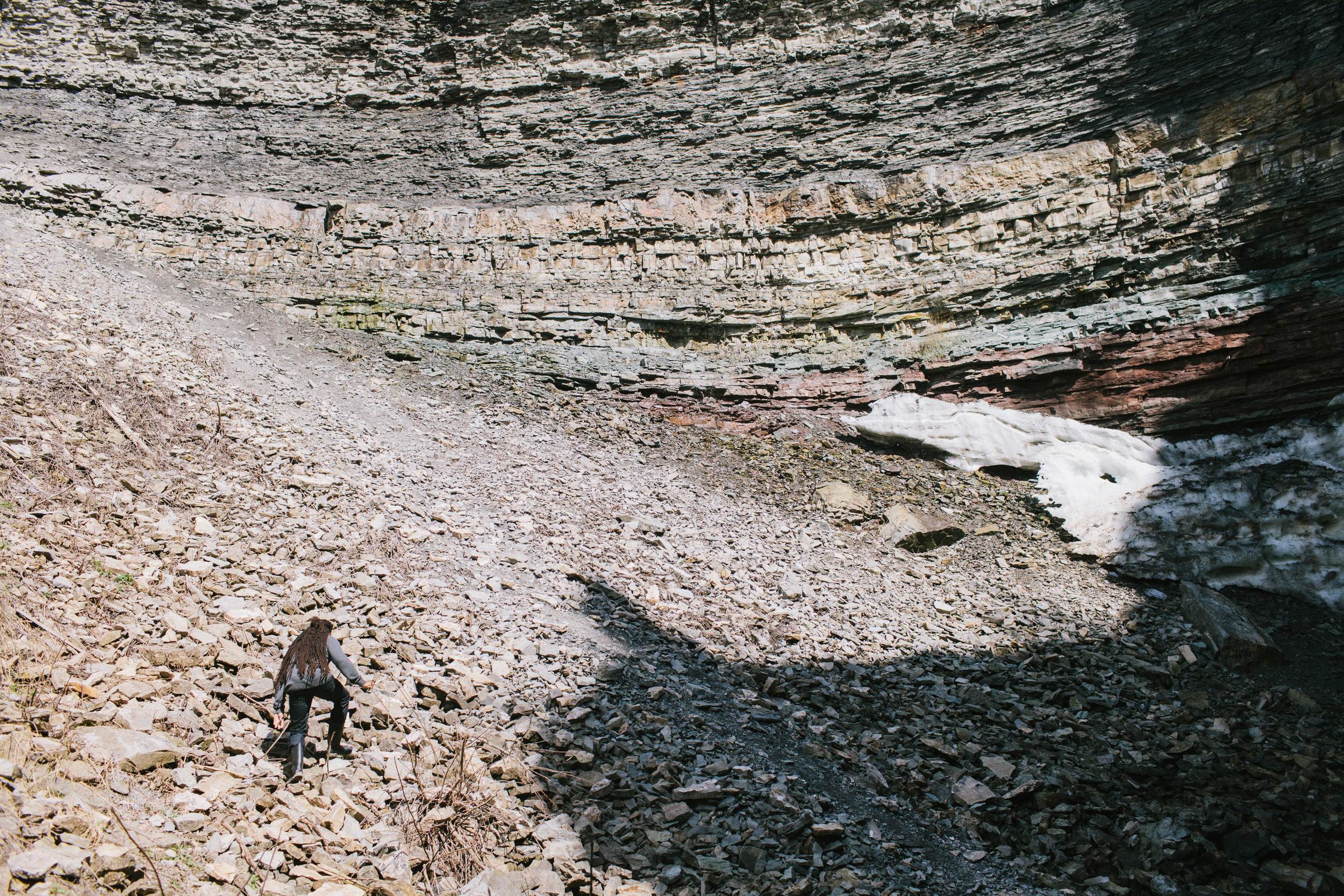 Devils-punch-bowl-engagement-session-michael-rousseau-photography-hamilton-wedding-photographer-cara-jason-engagement031.jpg