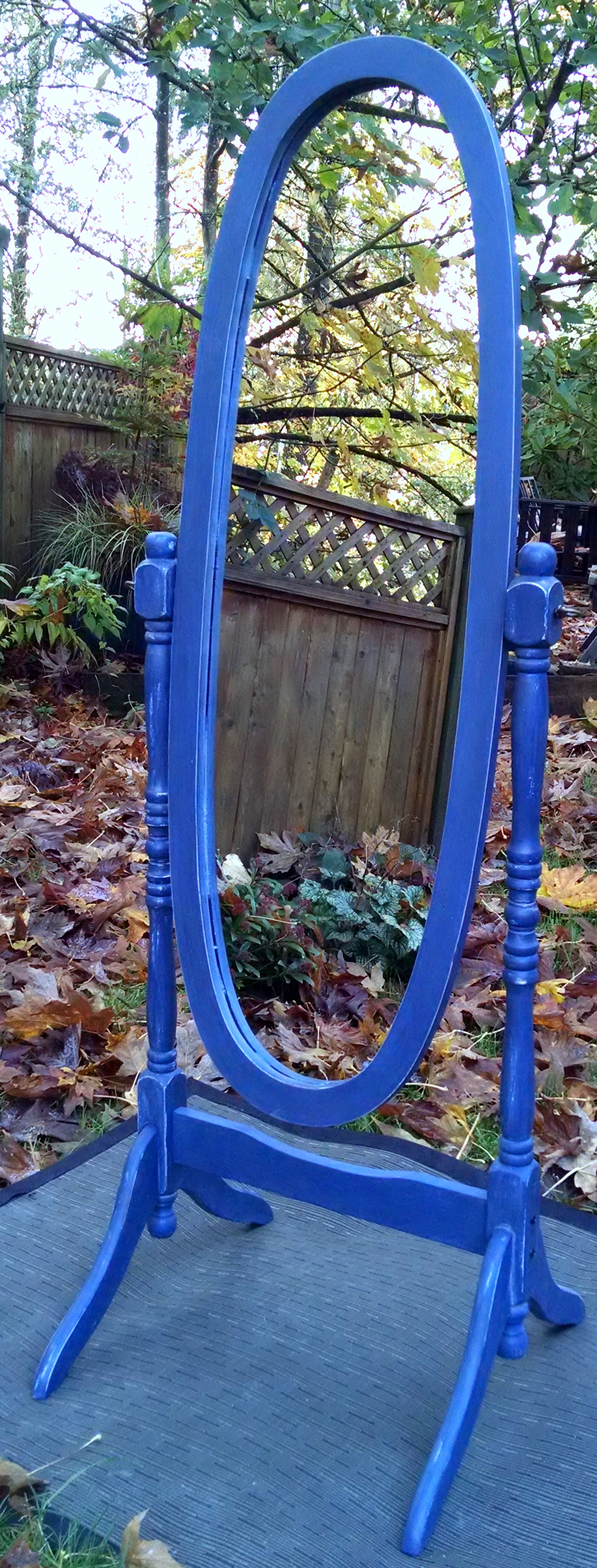 Standing mirror or Cheval Mirror