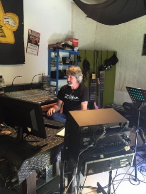 The master music maker, Andrew Bignell. He made the whole process so easy and enjoyable for all involved.