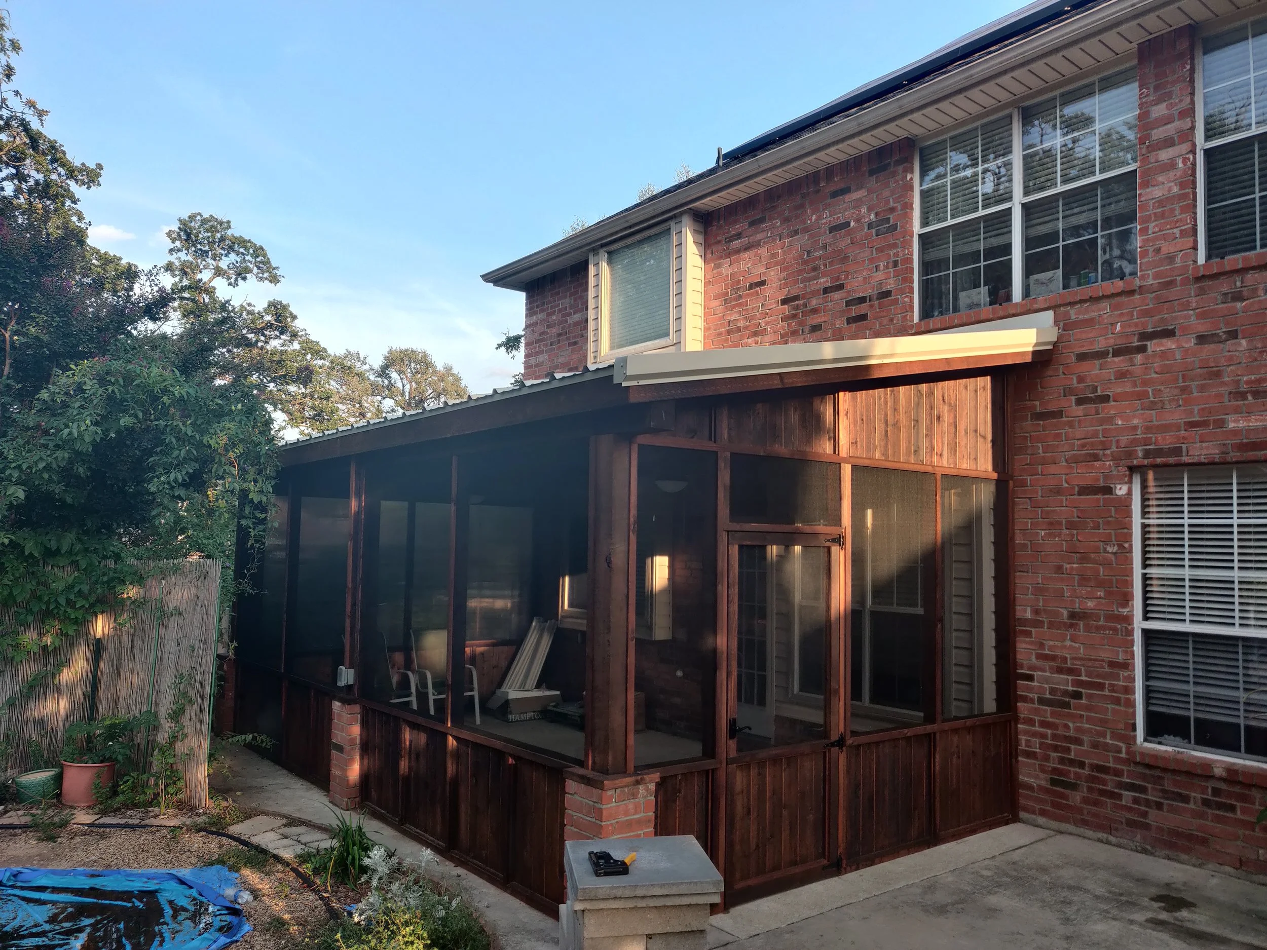 Aubrey-TX-screened-patio.jpg