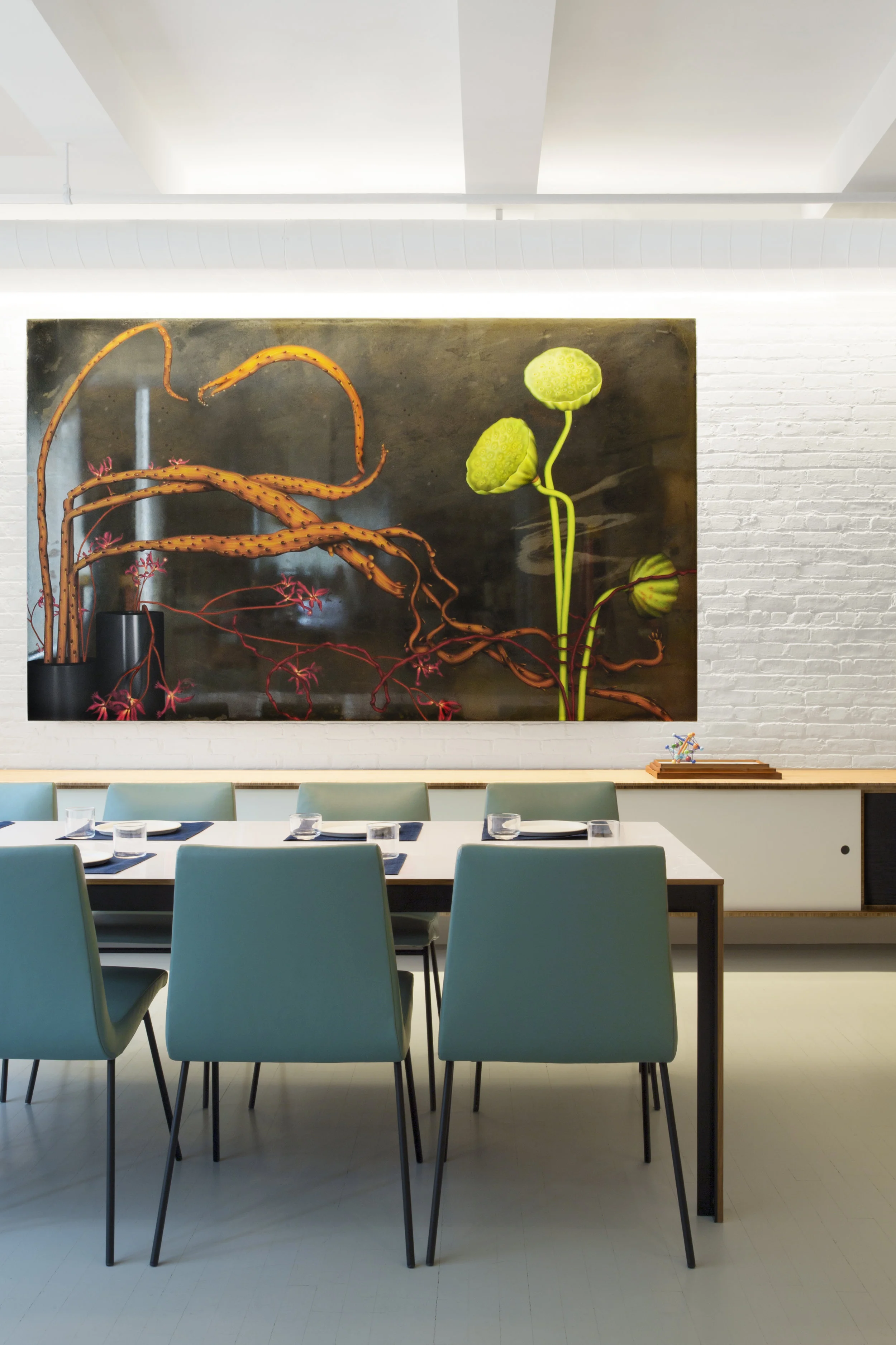 16DESB_DINING1_CROP.jpg