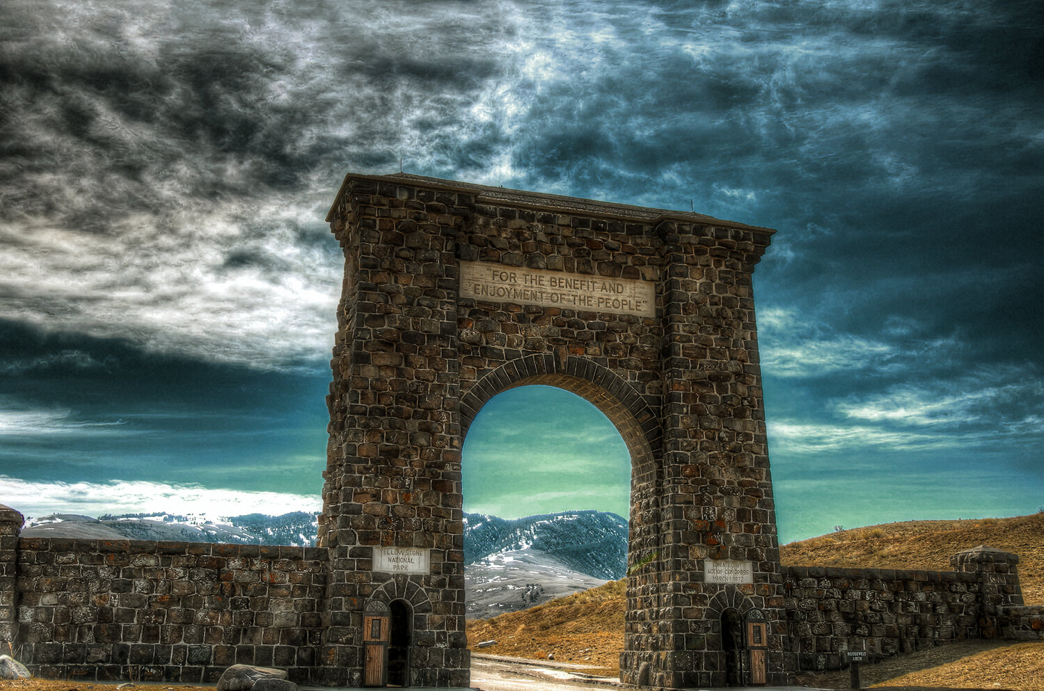 Roosevelt Arch in Yellowstone